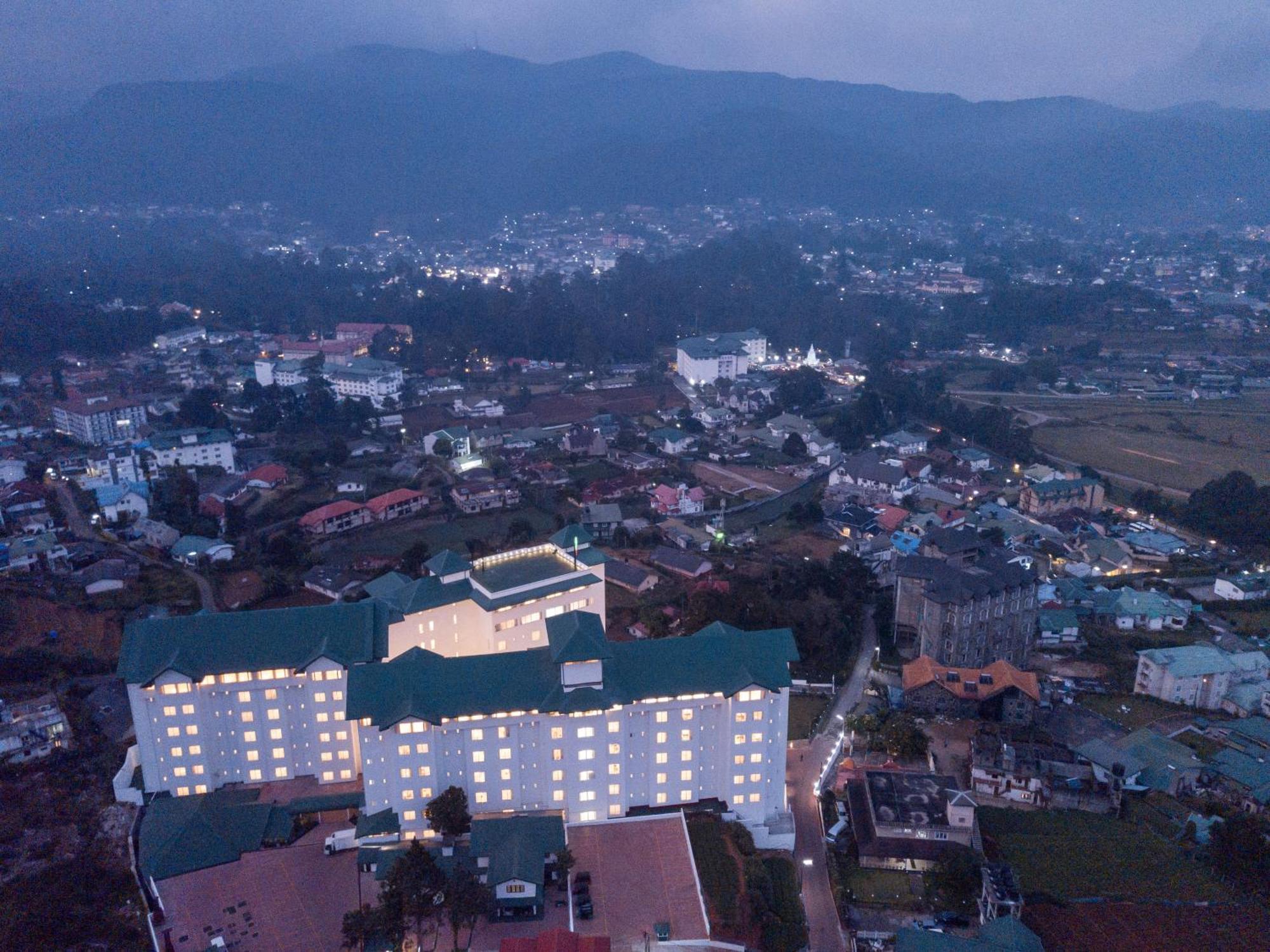 Araliya Red - Budget Friendly Hotel- Where You Find Stunning 360 Panoramic View Of Нувара-Элия Экстерьер фото