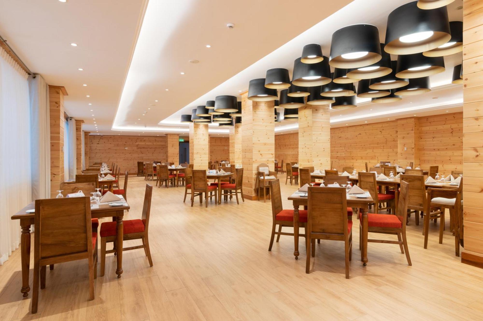 Araliya Red - Budget Friendly Hotel- Where You Find Stunning 360 Panoramic View Of Нувара-Элия Экстерьер фото