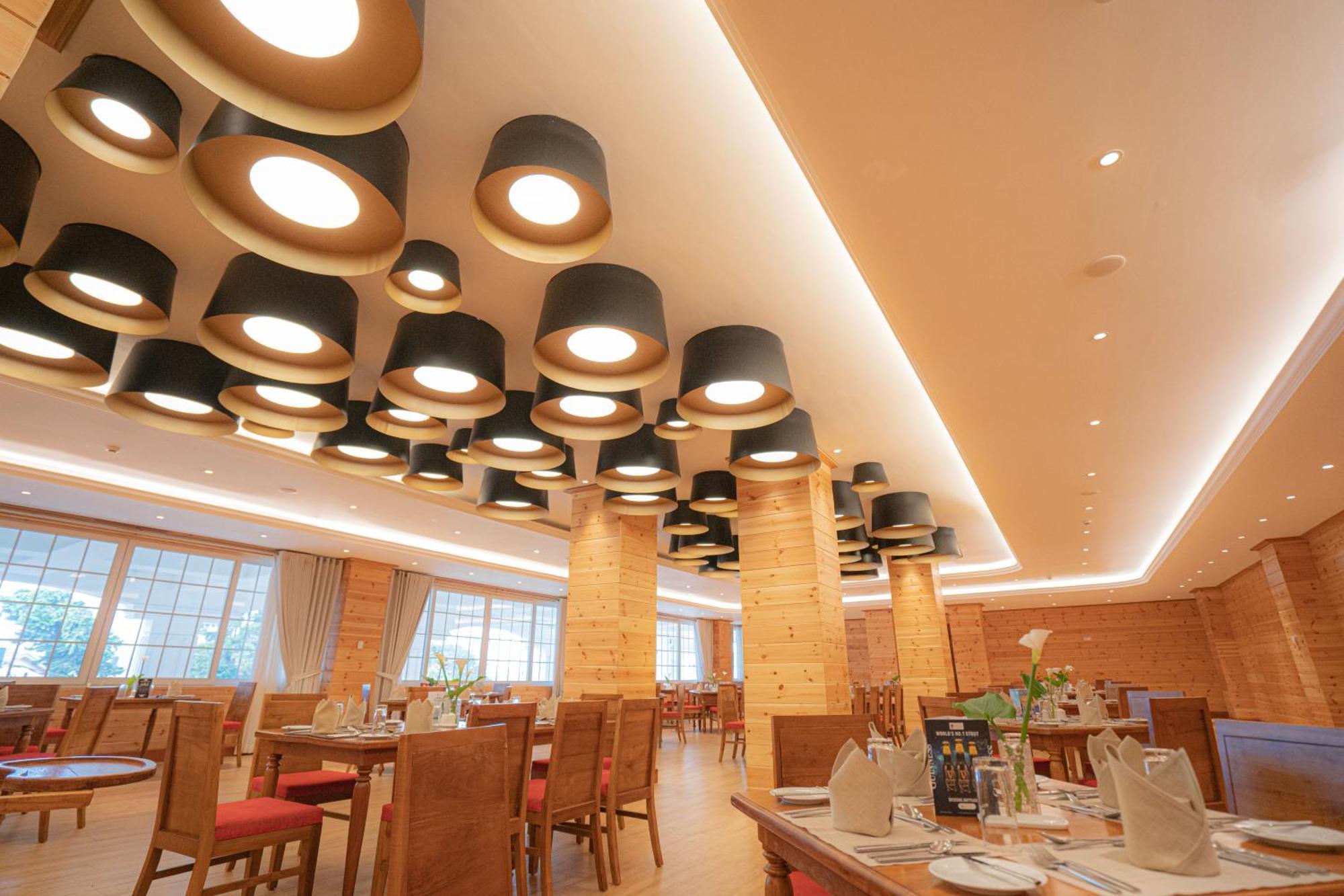 Araliya Red - Budget Friendly Hotel- Where You Find Stunning 360 Panoramic View Of Нувара-Элия Экстерьер фото