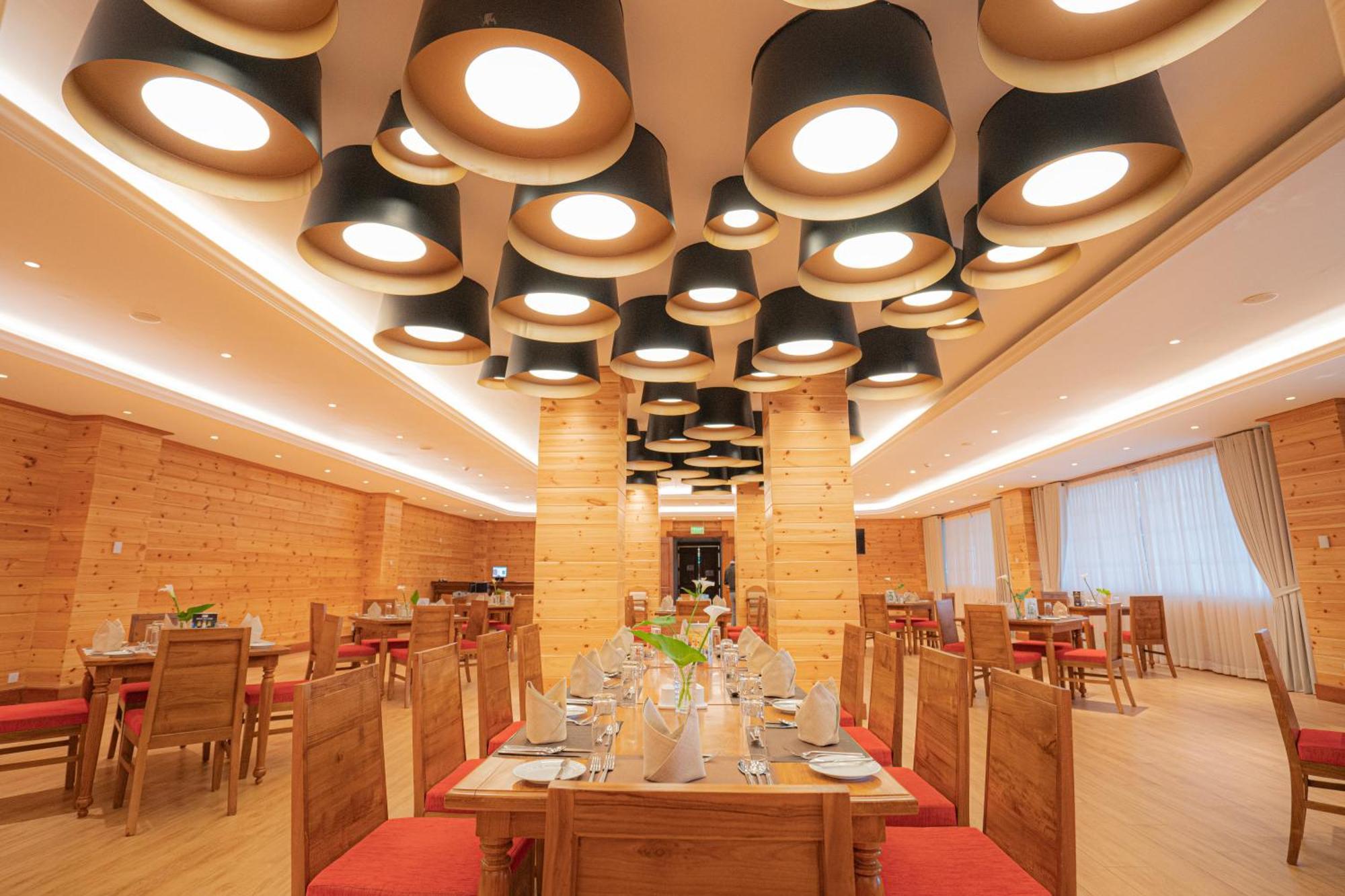 Araliya Red - Budget Friendly Hotel- Where You Find Stunning 360 Panoramic View Of Нувара-Элия Экстерьер фото