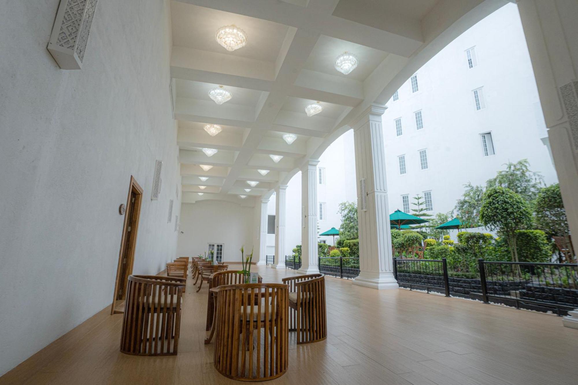 Araliya Red - Budget Friendly Hotel- Where You Find Stunning 360 Panoramic View Of Нувара-Элия Экстерьер фото