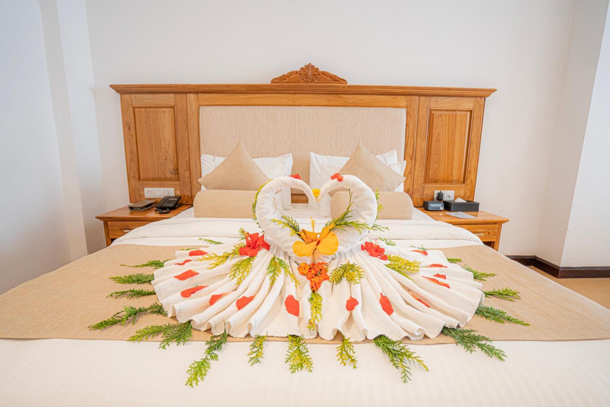 Araliya Red - Budget Friendly Hotel- Where You Find Stunning 360 Panoramic View Of Нувара-Элия Экстерьер фото