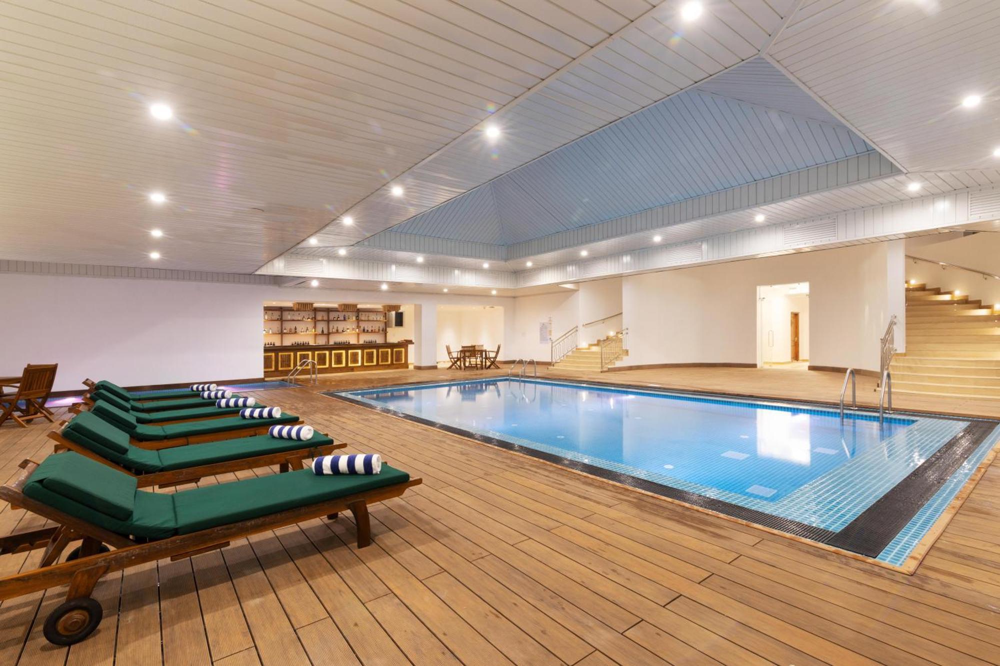 Araliya Red - Budget Friendly Hotel- Where You Find Stunning 360 Panoramic View Of Нувара-Элия Экстерьер фото